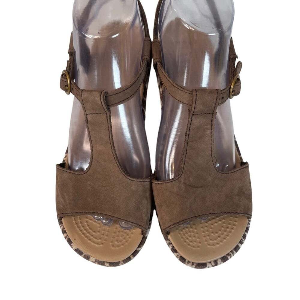 Crocs A Leigh Ikat Brown Wedge Sandals T Strap Comfort Lightweight Casual Summer